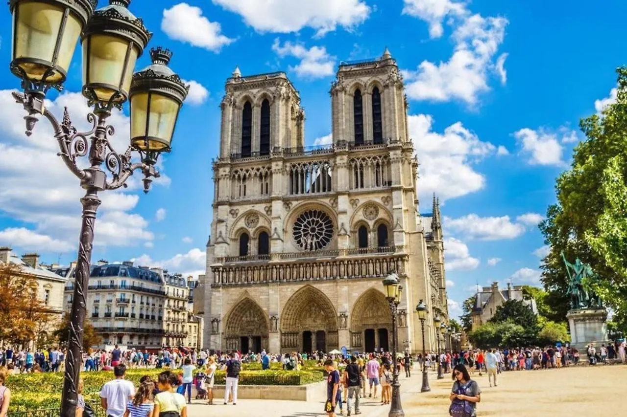 Charming 2 Bedroom Apartment In The Heart Of Paris 0*,  France