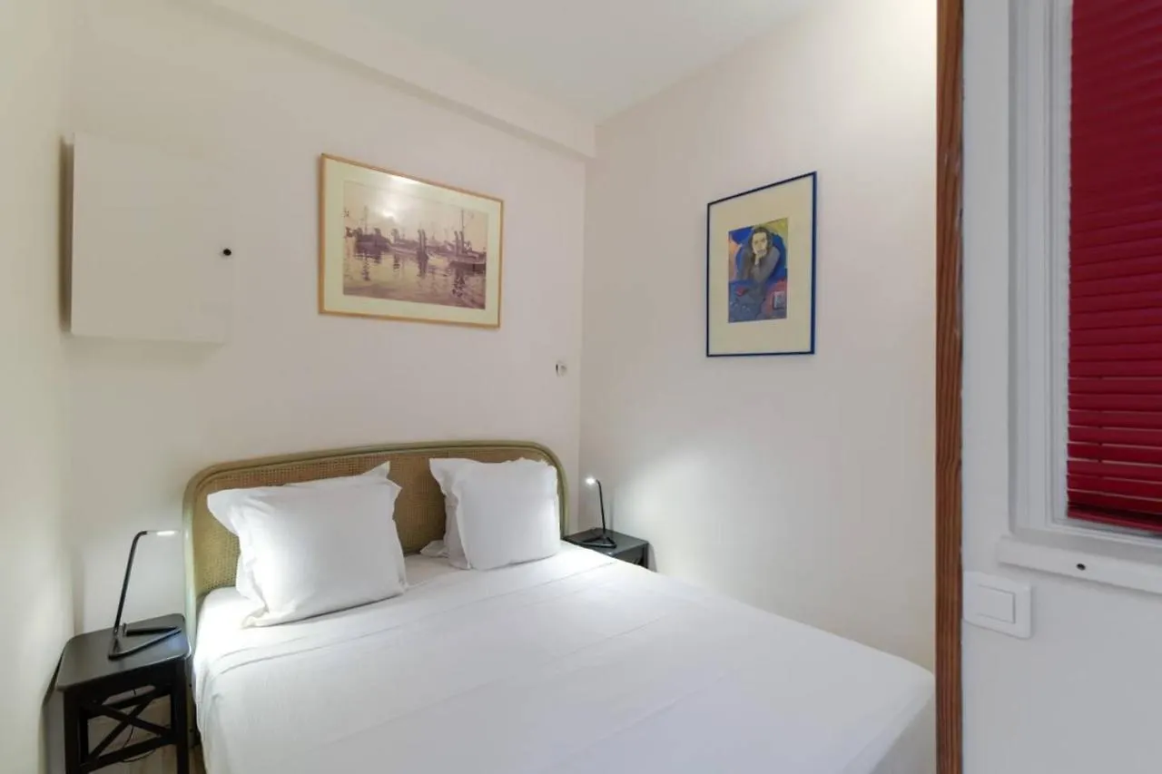 Charming 2 Bedroom Apartment In The Heart Of Paris France